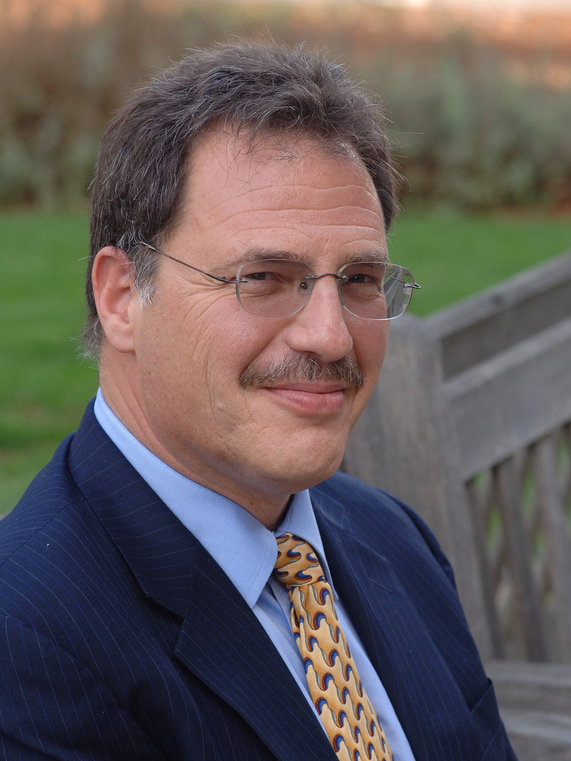 LECTURE BY LARRY DIAMOND