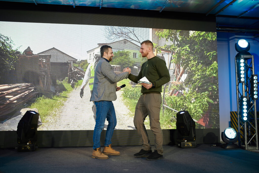 “STATEMAN OF THE YEAR” AWARD