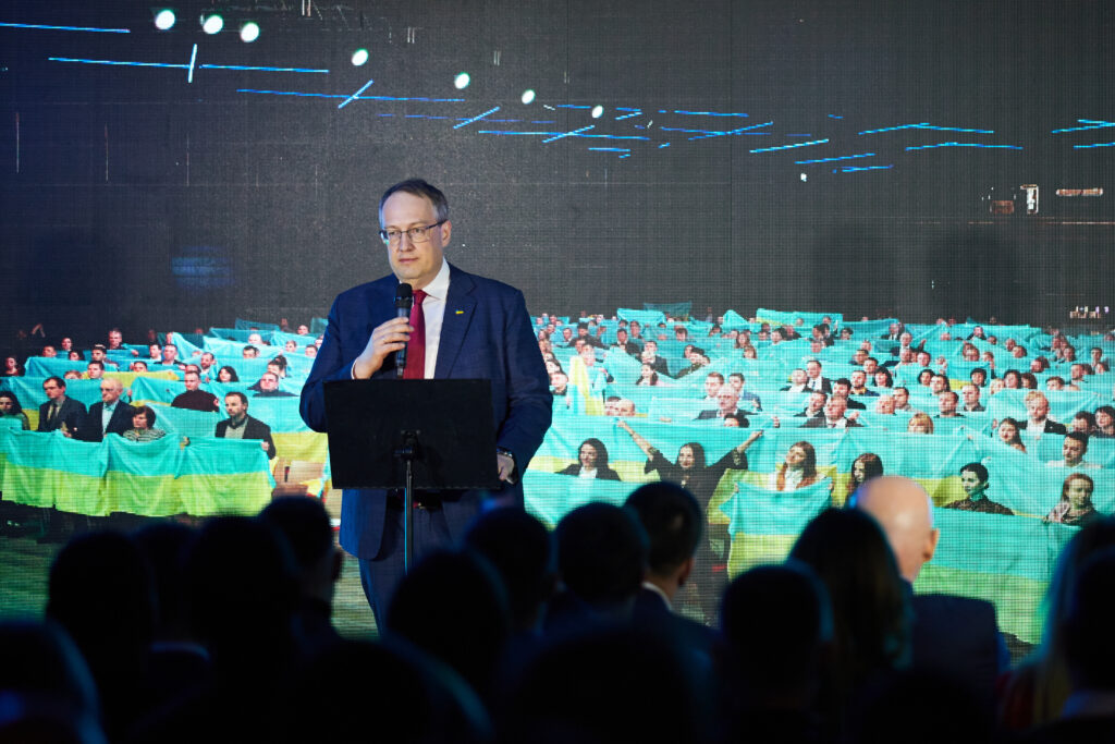 “STATEMAN OF THE YEAR” AWARD