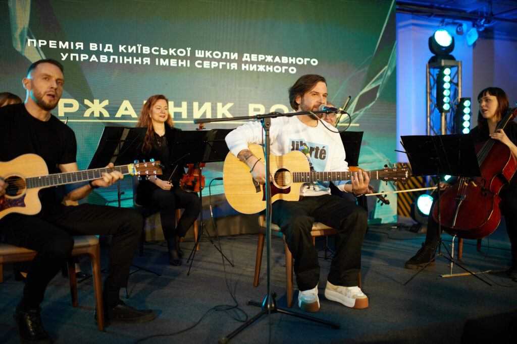 “STATEMAN OF THE YEAR” AWARD