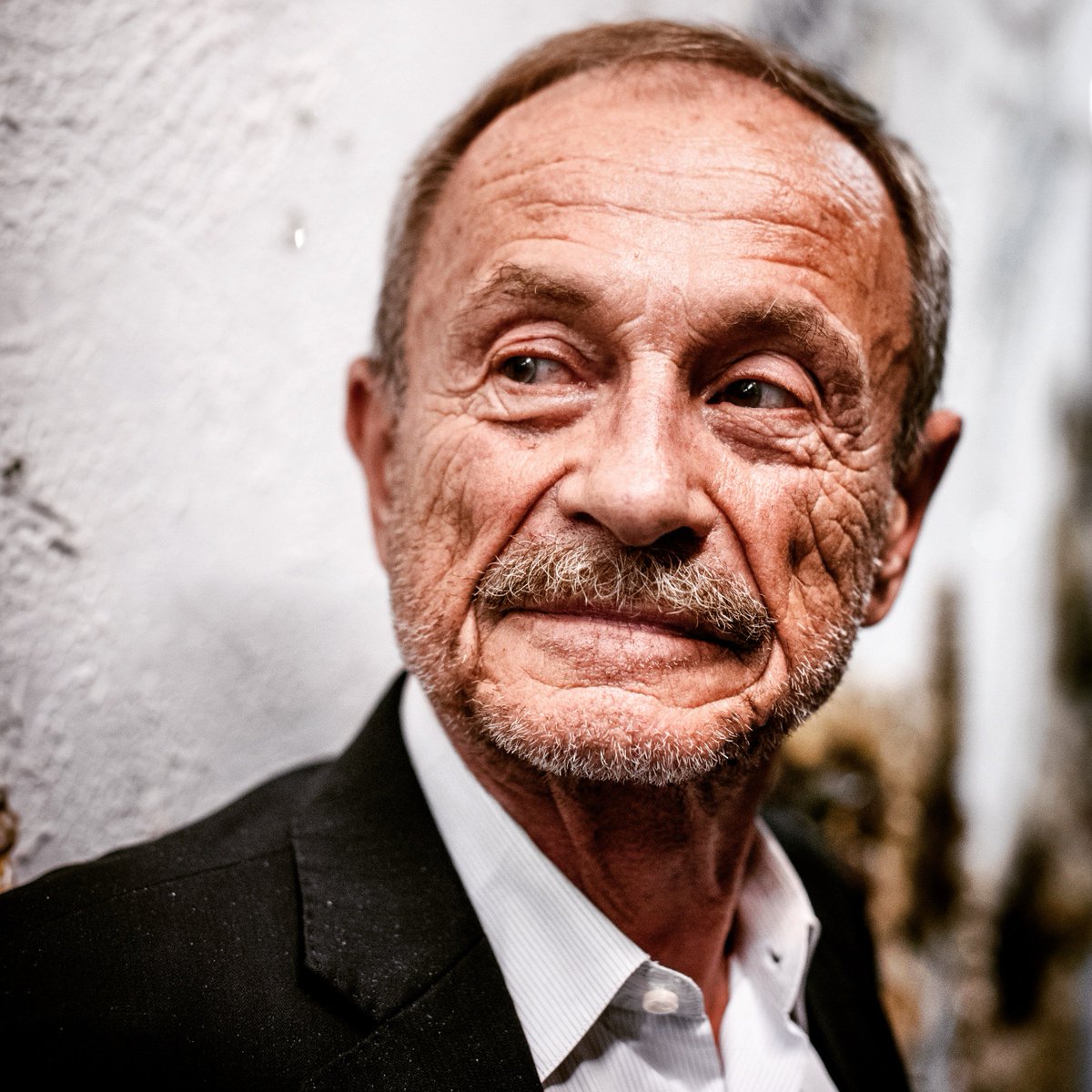 LECTURE BY ADAM PRZEWORSKI