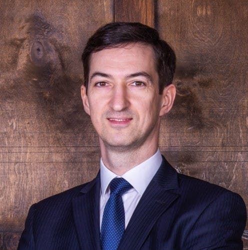 Роман Петюр